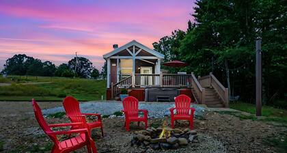 Bigfoot's Hideout - Family Getaway w/Hot Tub