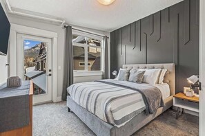 4 Schlafzimmer, Bügeleisen/Bügelbrett, Reisekinderbett, WLAN