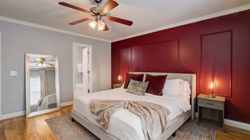 2 bedrooms, iron/ironing board, WiFi, bed sheets