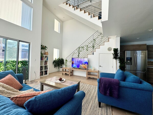 智能電視、 辦公室