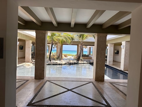 Recepção. U-GO Punta Cana Cap Cana Frente al Mar