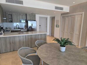 アパートメント | ダイニングルーム