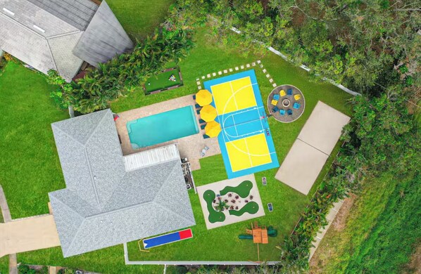 Outdoor pool, a heated pool