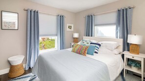 3 Schlafzimmer, Schreibtisch, Bügeleisen/Bügelbrett, Reisekinderbett