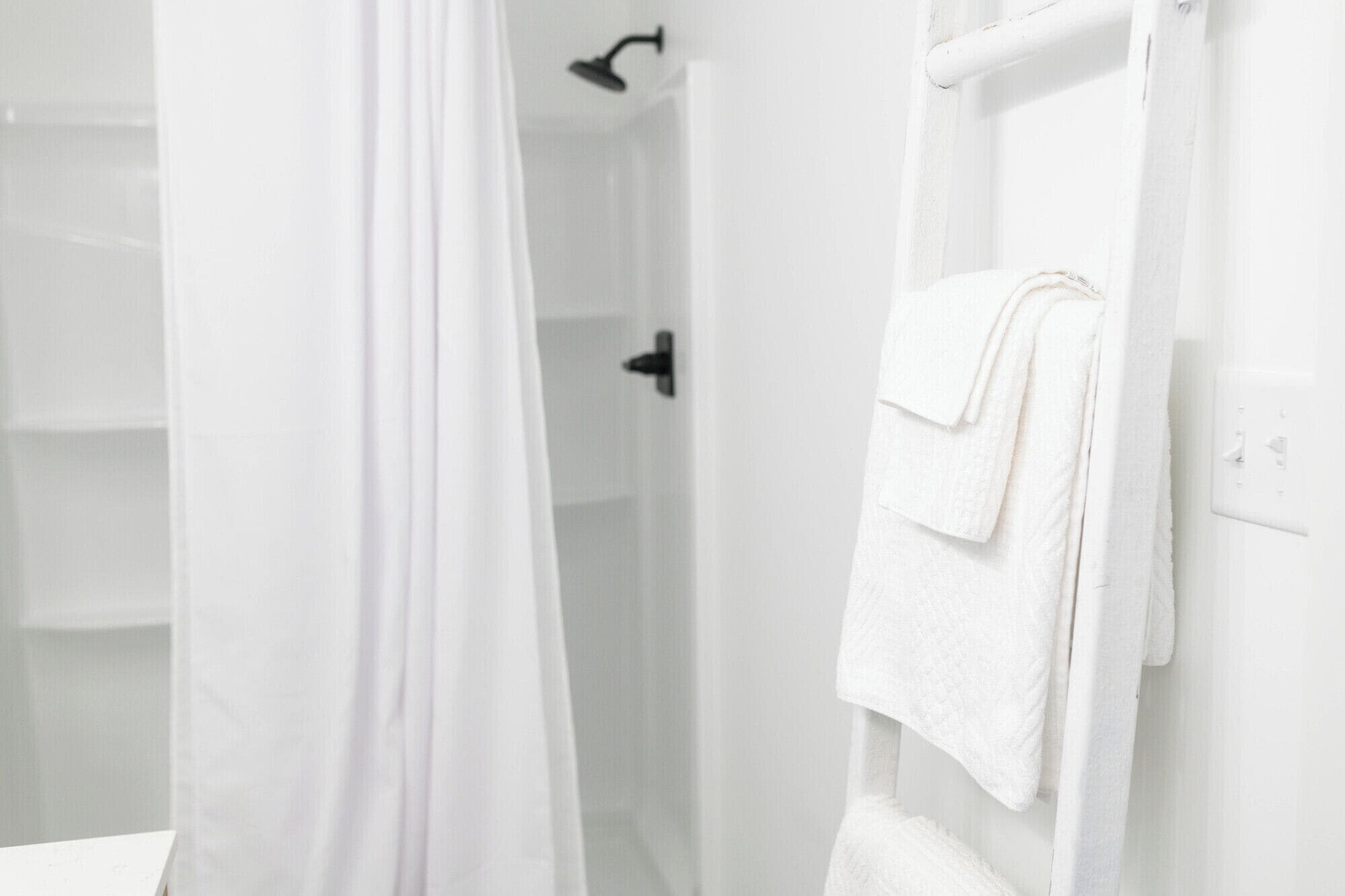 Shower, towels