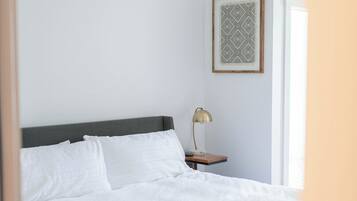 1 soverom, internettilgang og sengetøy