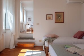 3 chambres, fer et planche Ă repasser, Wi-Fi gratuit, draps fournis