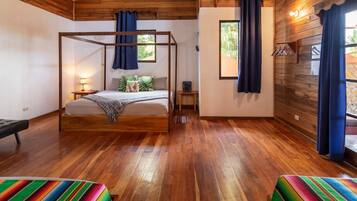 3 habitaciones, escritorio, wifi y ropa de cama