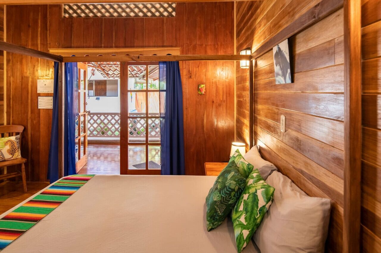 1 Schlafzimmer, Schreibtisch, WLAN, Bettwäsche