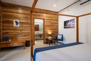 4 quartos, escrivaninha, Wi-Fi, roupa de cama