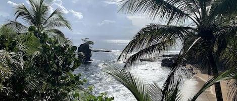 Una playa cerca