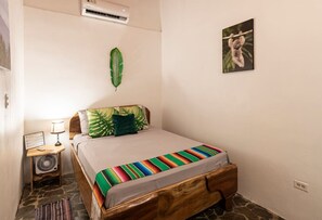 2 Schlafzimmer, Schreibtisch, WLAN, Bettwäsche