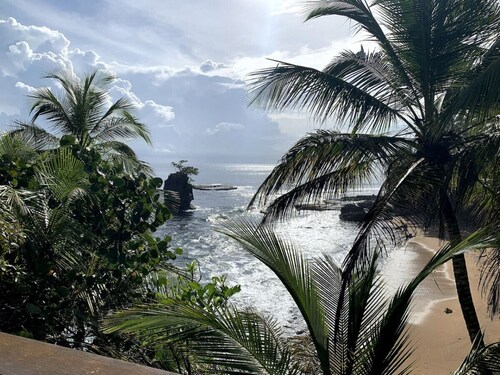 Serene Poolside Stay | Walk to Beach | Near Dining