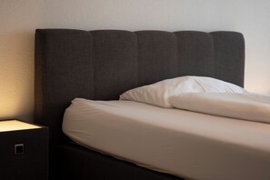Habitación Deluxe doble | Ropa de cama hipoalergénica y escritorio