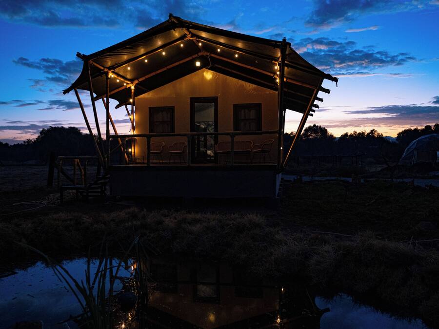 Deluxe Room, 1 Bedroom, Air conditioning, Park View | In-room safe, laptop workspace, blackout drapes, free WiFi