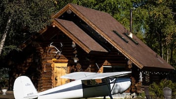 Maison, salle de bains privée, vue fleuve (The Airstrip) | Extérieur