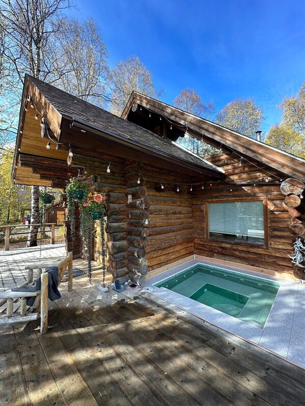 Bain à remous extérieur