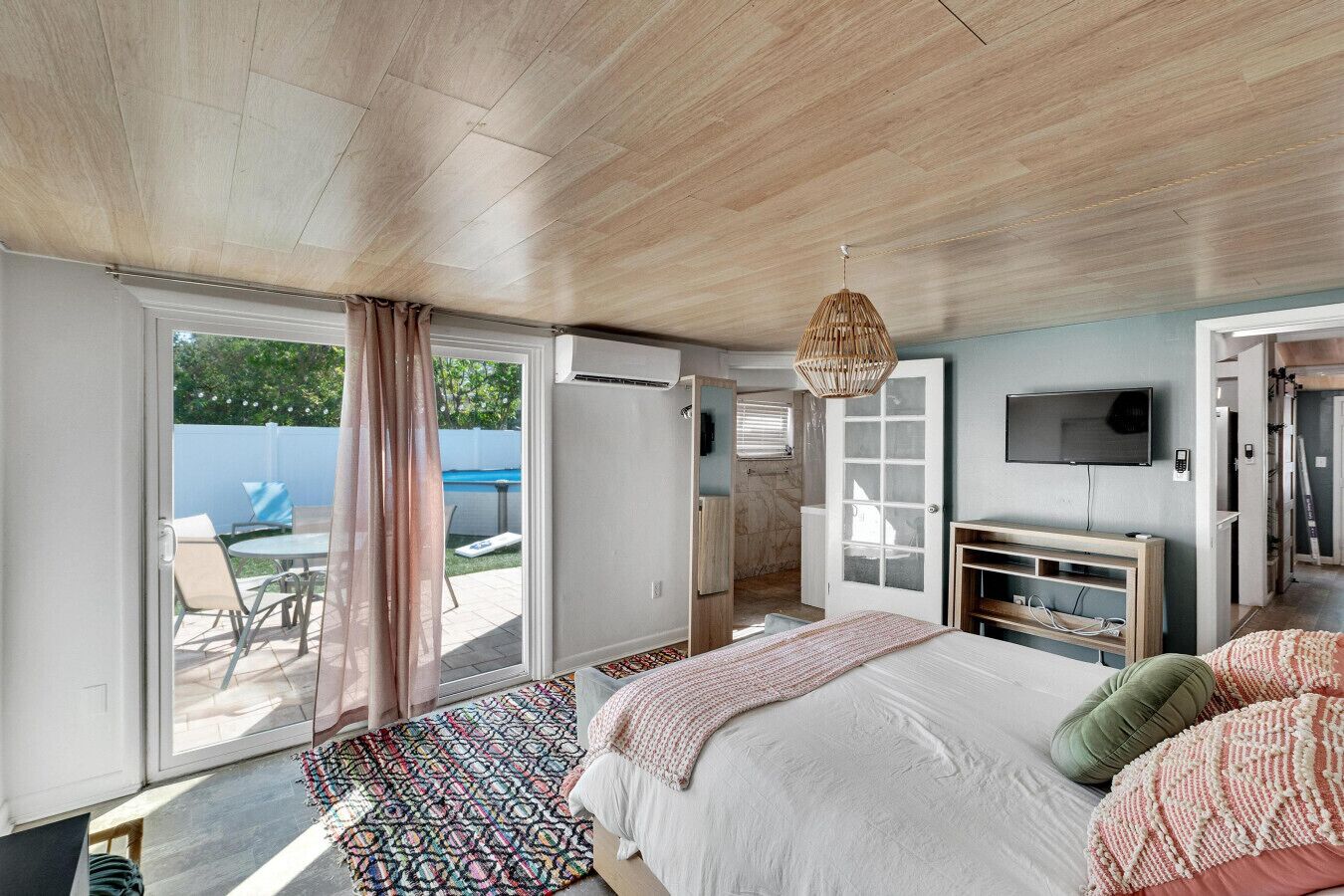 2 Schlafzimmer, Schreibtisch, Bügeleisen/Bügelbrett, kostenloses WLAN