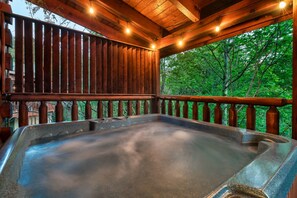 Bain à remous extérieur