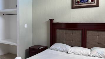 Habitación estándar, para no fumadores, baño privado | Wifi gratis y ropa de cama