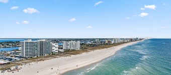 Walk to the beach!! Pool, Game Room, Backyard w/ firepit,Super spacious home!