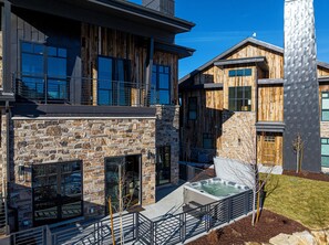 Terrace/patio - Luxury in the Canyons Village, High-end Hot Tub, Mountain Views (Park City)
