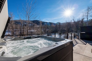 Bain à remous extérieur