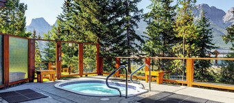 FalconCrest 112 | Studio Suite with Hot Tub