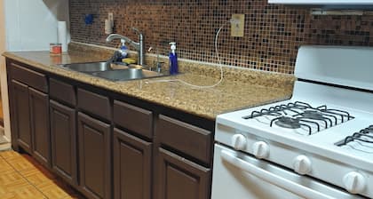 NEW & 15 MINS TO NYC! 3BR Private Apartment in JSQ