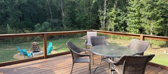 Rustic Relaxation - Recently Renovated and Spacious!