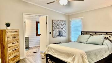 3 Schlafzimmer, Bügeleisen/Bügelbrett, Reisekinderbett, WLAN