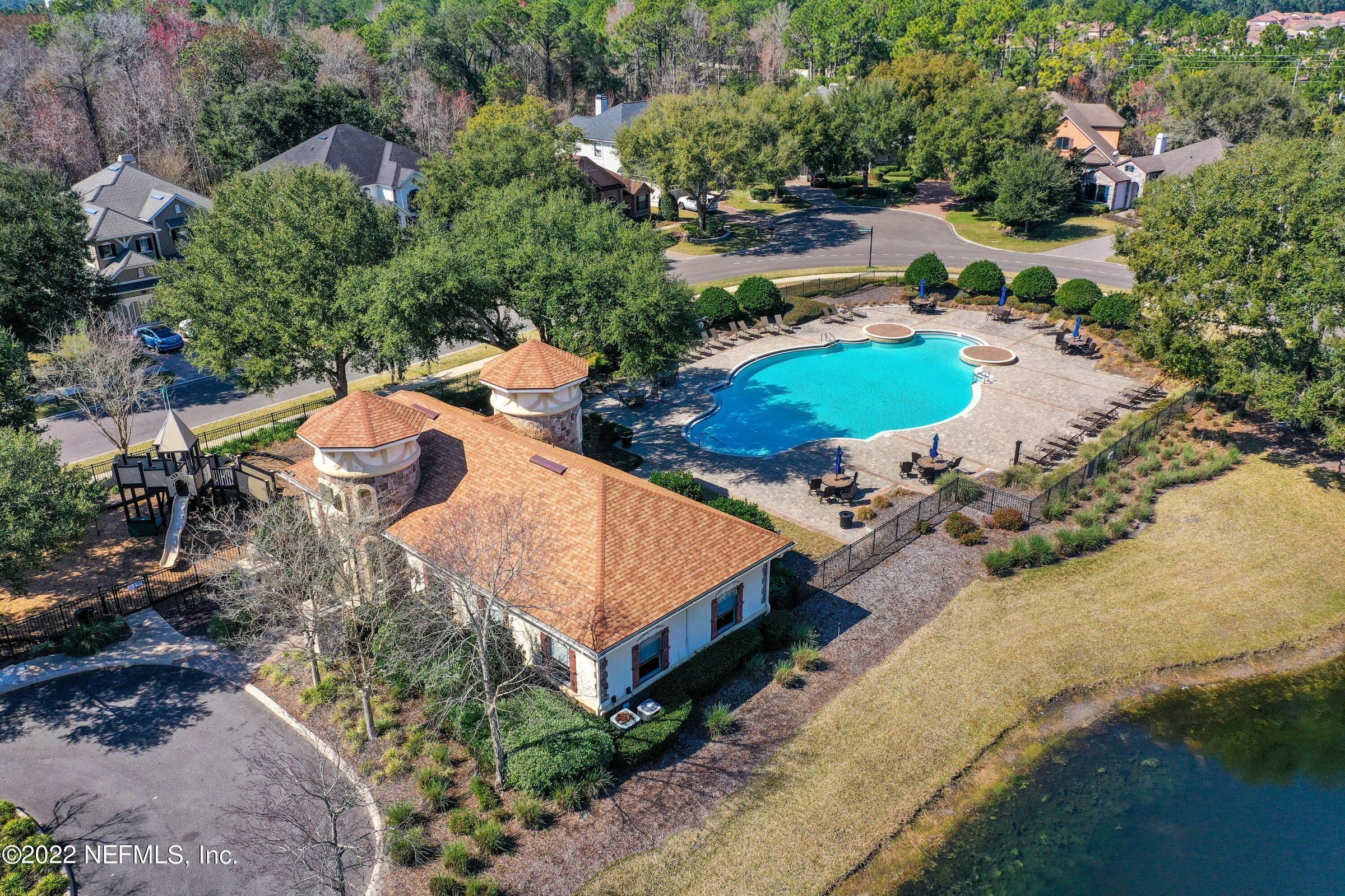 4-bedroom house in fabulous Jacksonville Florida gated community