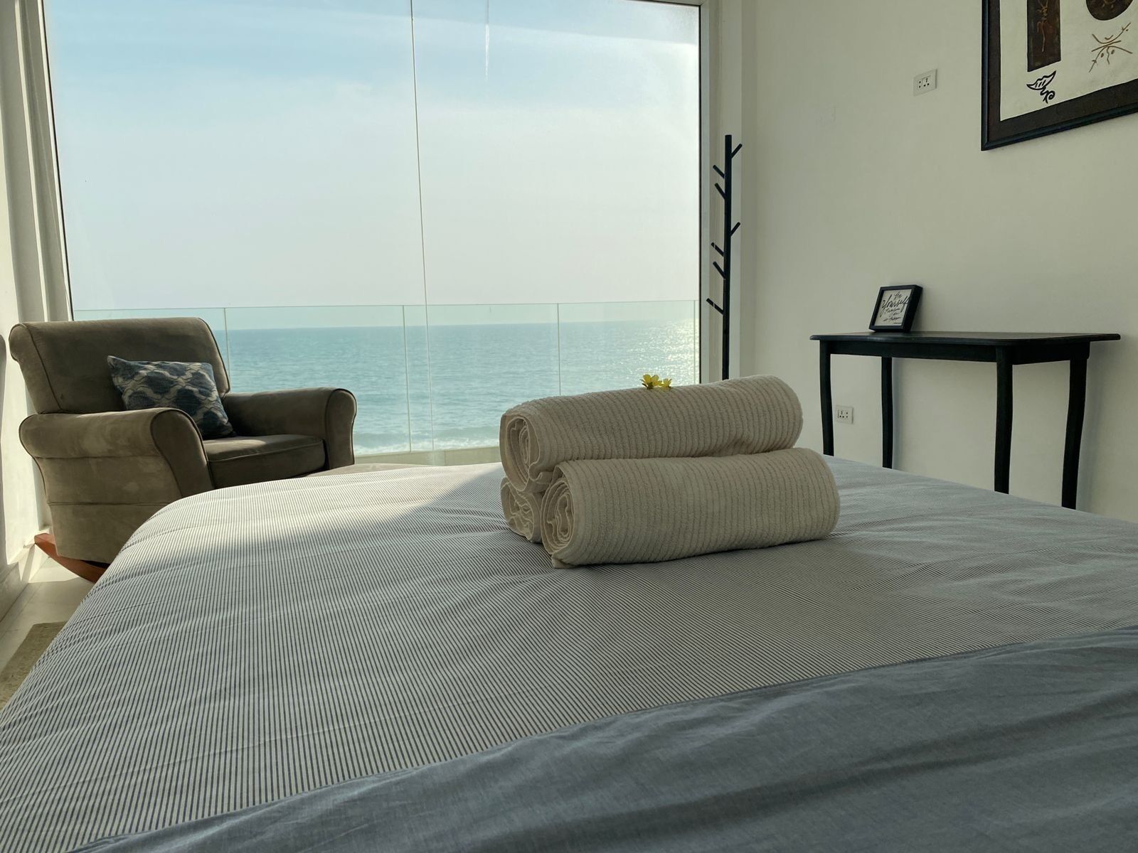 4 bedrooms, WiFi, bed sheets