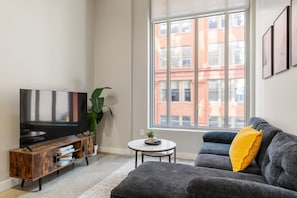 Smart TV, chimenea