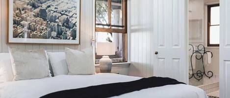 2 habitaciones, tabla de planchar con plancha, wifi y ropa de cama