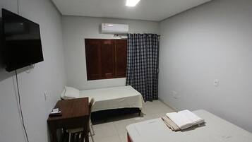 クラシック ルーム 禁煙 | デスク、WiFi (無料)