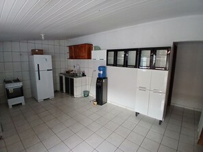 Classic Room, Non Smoking | Private kitchen