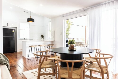 Urban Getaway Central Cottage