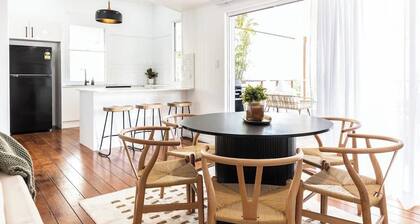 Urban Getaway Central Cottage