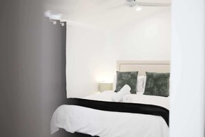 3 chambres, fer et planche à repasser, Wi-Fi, literie fournie