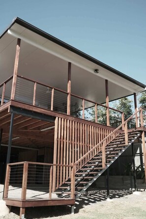 Exterior - Urban Getaway Central Cottage (West Ipswich)