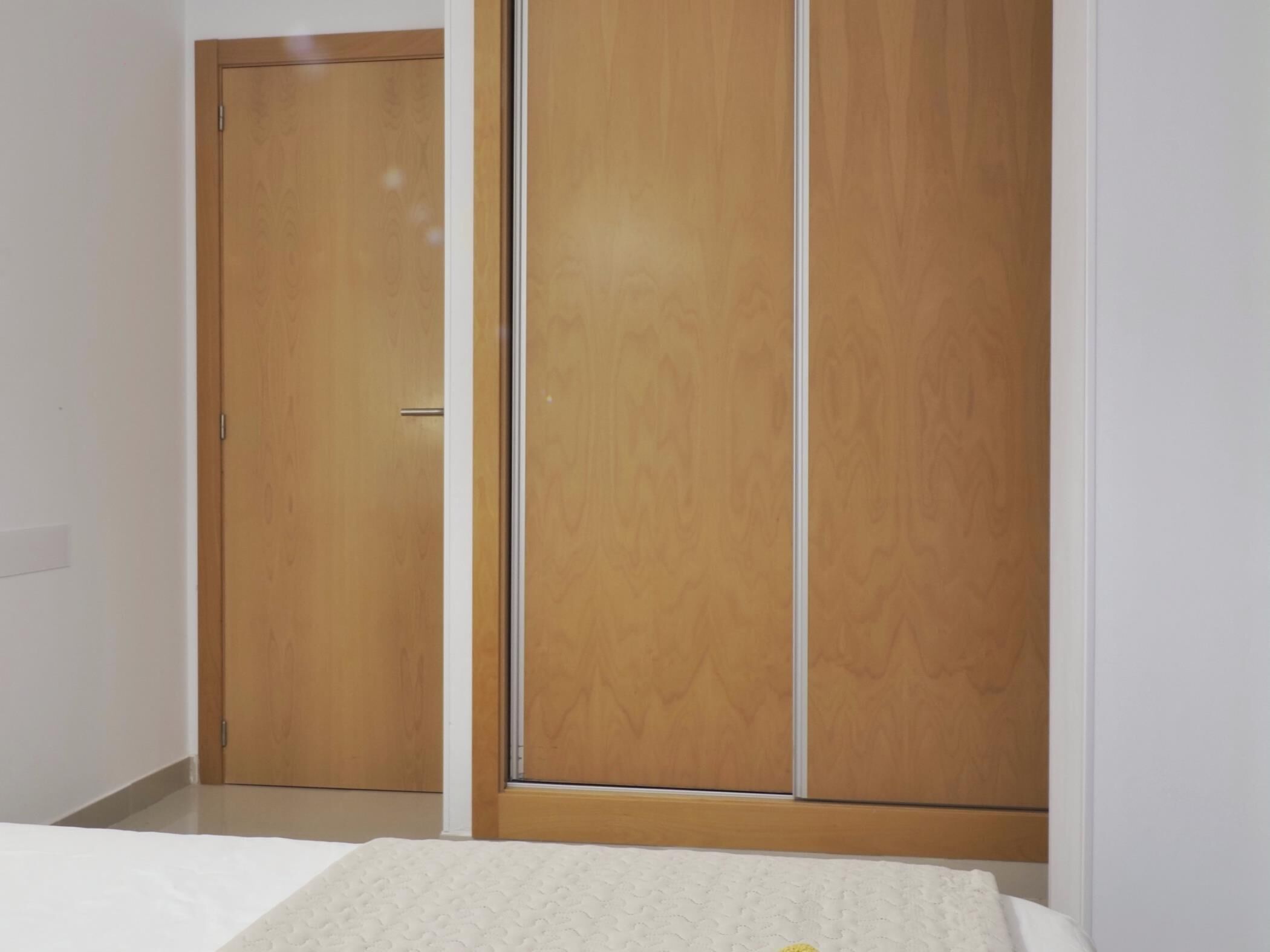 2 chambres, fer et planche à repasser, accès Internet, draps fournis