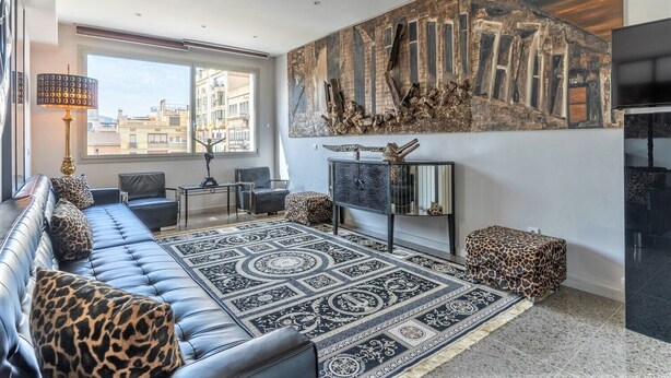 Living area - CITY CENTER ONE BEDROOM APARTMENT  (Barcelona)