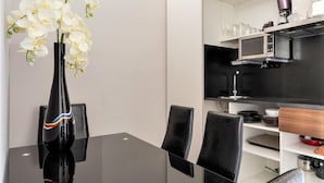 Dining - CITY CENTER ONE BEDROOM APARTMENT  (Barcelona)