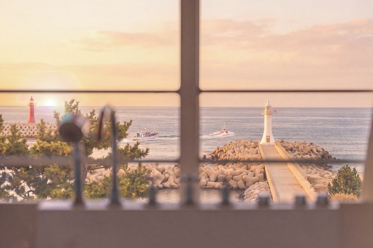Basic Room, 1 Bedroom (302(Ocean View / Spa)) | 1 bedroom, WiFi (free)