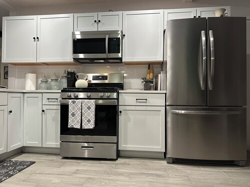 Charming 3-bedroom / My Home Away from Home with AC and WiFi in El Paso