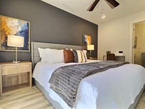 1 chambre, bureau, fer et planche à repasser, Wi-Fi gratuit