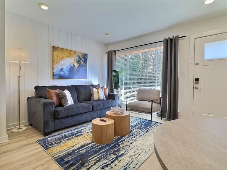 City Retreat, Free Parking, Near Downtown Hotspots - Birmingham, AL
