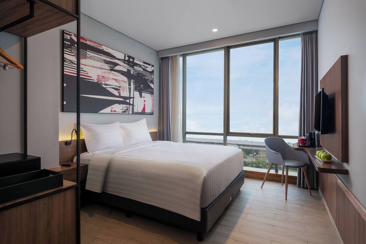 Kamar Superior, pemandangan kota (Premiere) | Brankas, ruang kerja ramah laptop, Wi-Fi gratis, dan seprai linen