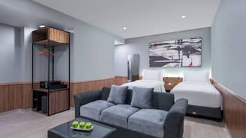 Deluxe Room | In-room safe, laptop workspace, free WiFi, bed sheets